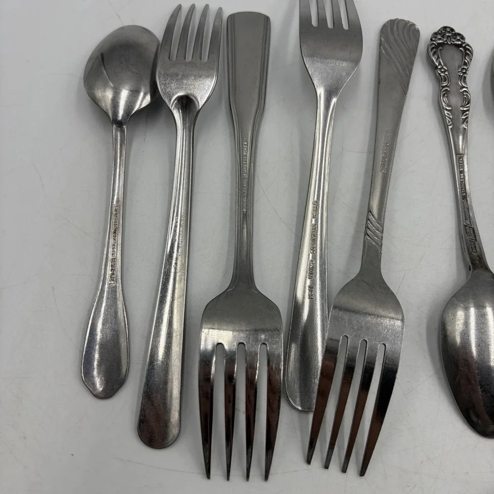 14 Pieces Stainless Steel Silverware Flatware Set Mixed Spoons Forks Dinnerware